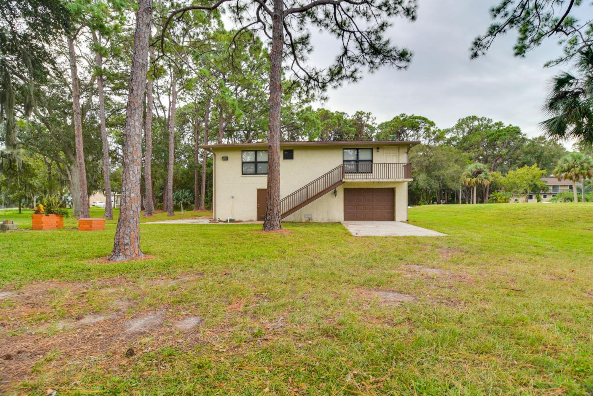 Sleek Largo Studio With Pond Less Than 7 Mi To Beach! Exterior photo